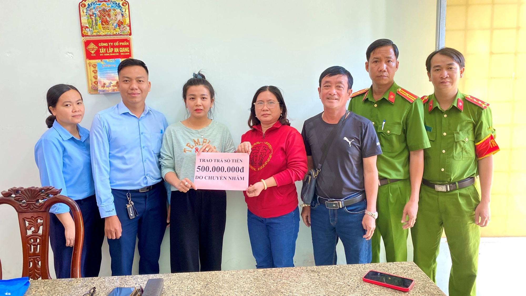 T&agrave;i khoản VietinBank nhận được 500 triệu đồng từ người lạ, c&ocirc; g&aacute;i SN 1999 lập tức h&agrave;nh động: C&ocirc;ng an d&ugrave;ng biện ph&aacute;p nghiệp vụ truy t&igrave;m- Ảnh 2.