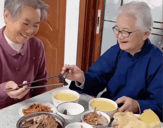 Tan chảy trước cụ b&agrave; 95 tuổi: Sống 1 m&igrave;nh b&igrave;nh y&ecirc;n, kh&ocirc;ng l&agrave;m g&aacute;nh nặng cho con ch&aacute;u- Ảnh 3.