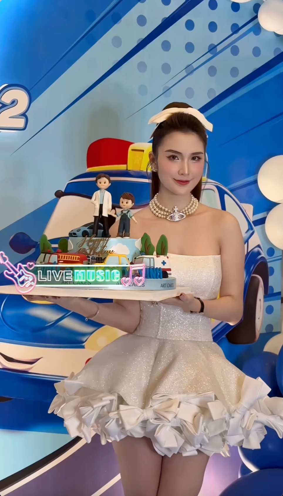 Mỹ nh&acirc;n Việt bị 