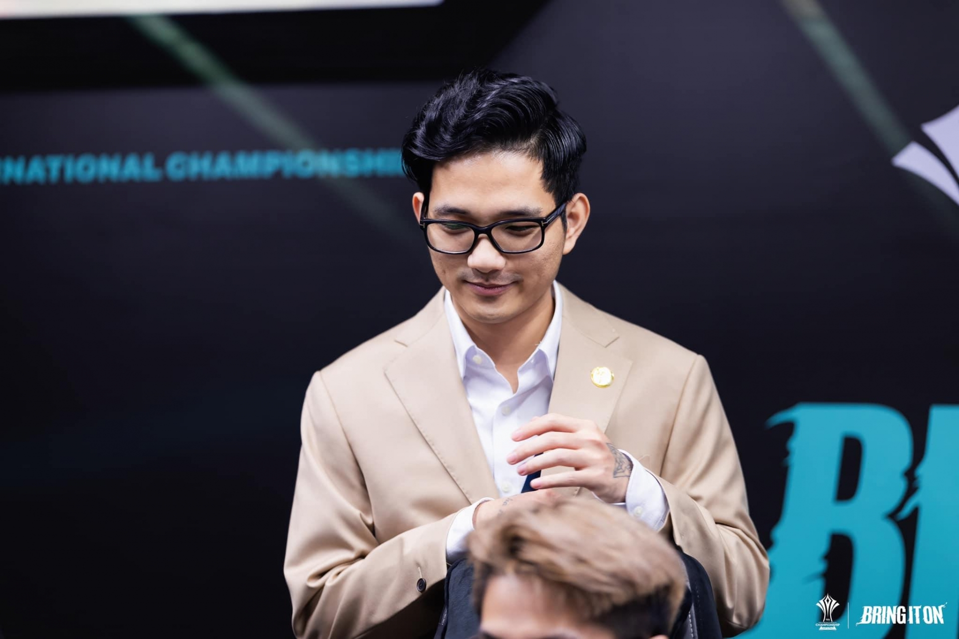 HLV Titan có chia sẻ gây chấn động- Ảnh 1. HLV Titan có chia sẻ gây chấn động- Ảnh 1.