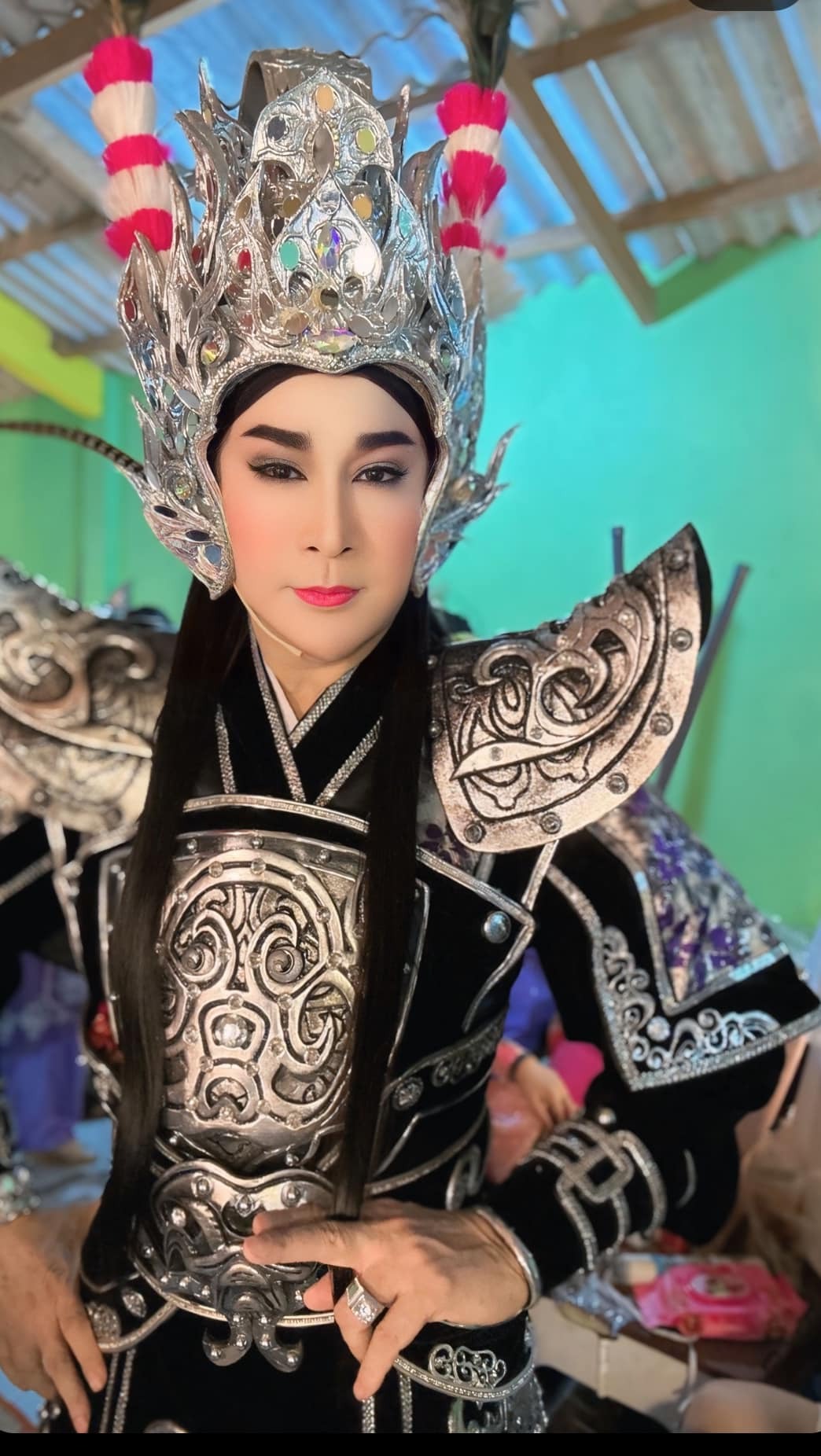 NSƯT Việt 3 đời vợ, c&oacute; 1000 c&acirc;y v&agrave;ng, ở biệt thự 300m&sup2;- Ảnh 1.