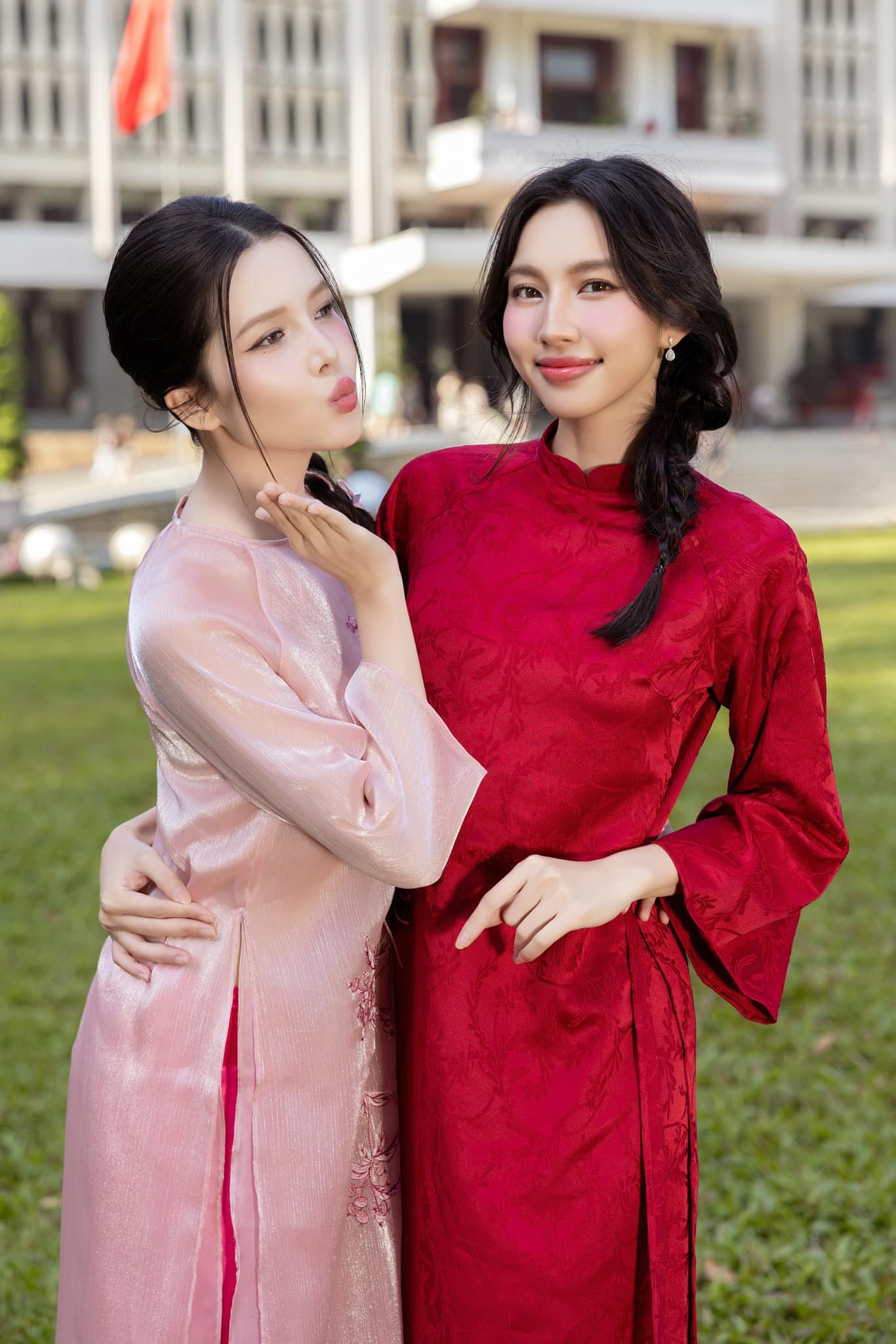 Bạn th&acirc;n bất ngờ đăng ảnh Thuỳ Ti&ecirc;n- Ảnh 3.