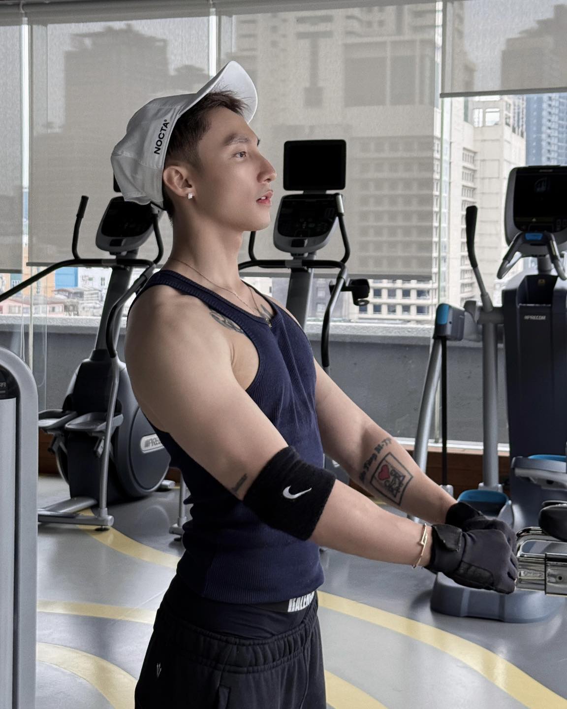 Sơn T&ugrave;ng chăm chỉ tập gym cuối c&ugrave;ng cũng c&oacute; th&agrave;nh quả- Ảnh 3.