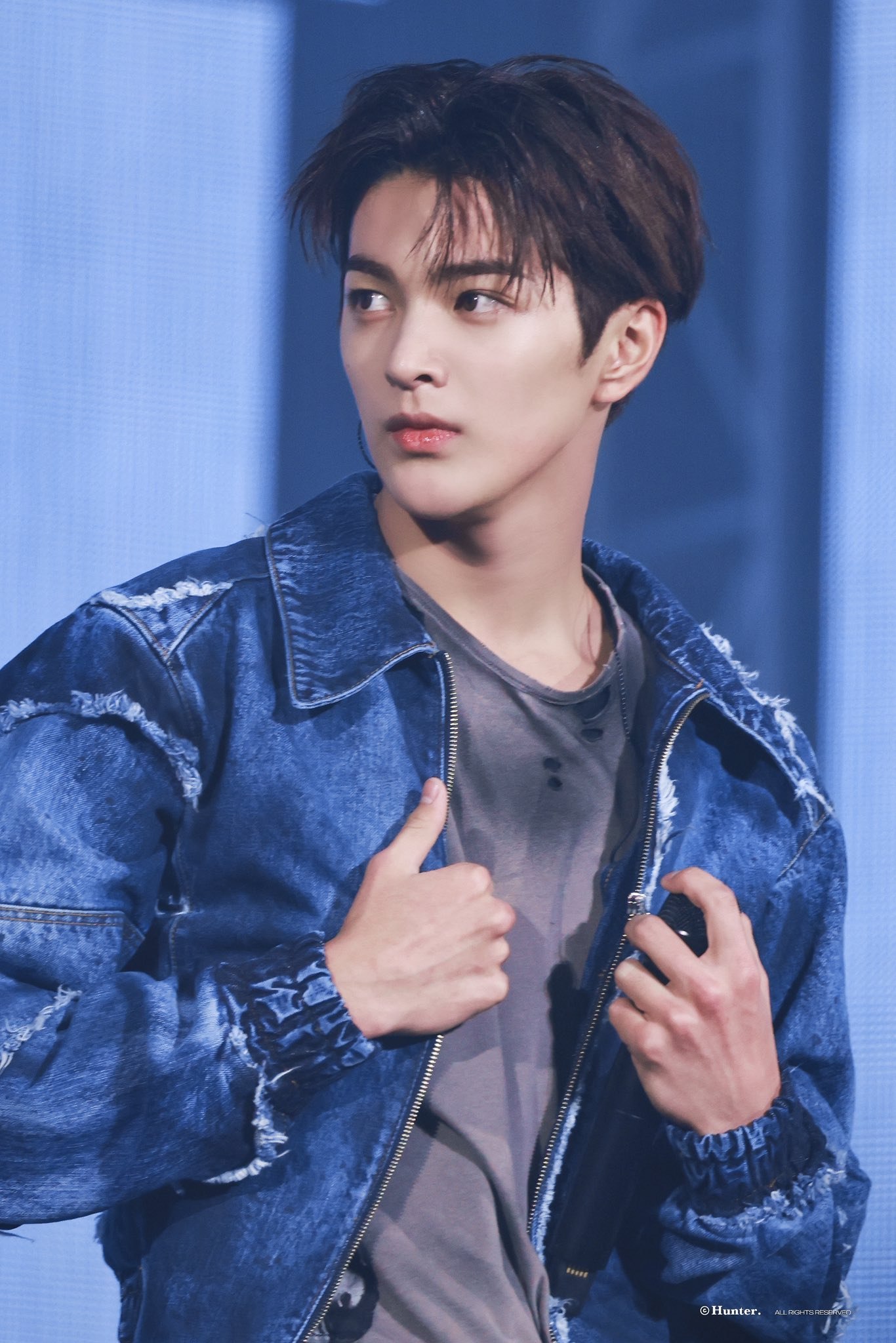 "Th&iacute; sinh Olympia" điển trai như idol H&agrave;n g&acirc;y b&atilde;o- Ảnh 3.