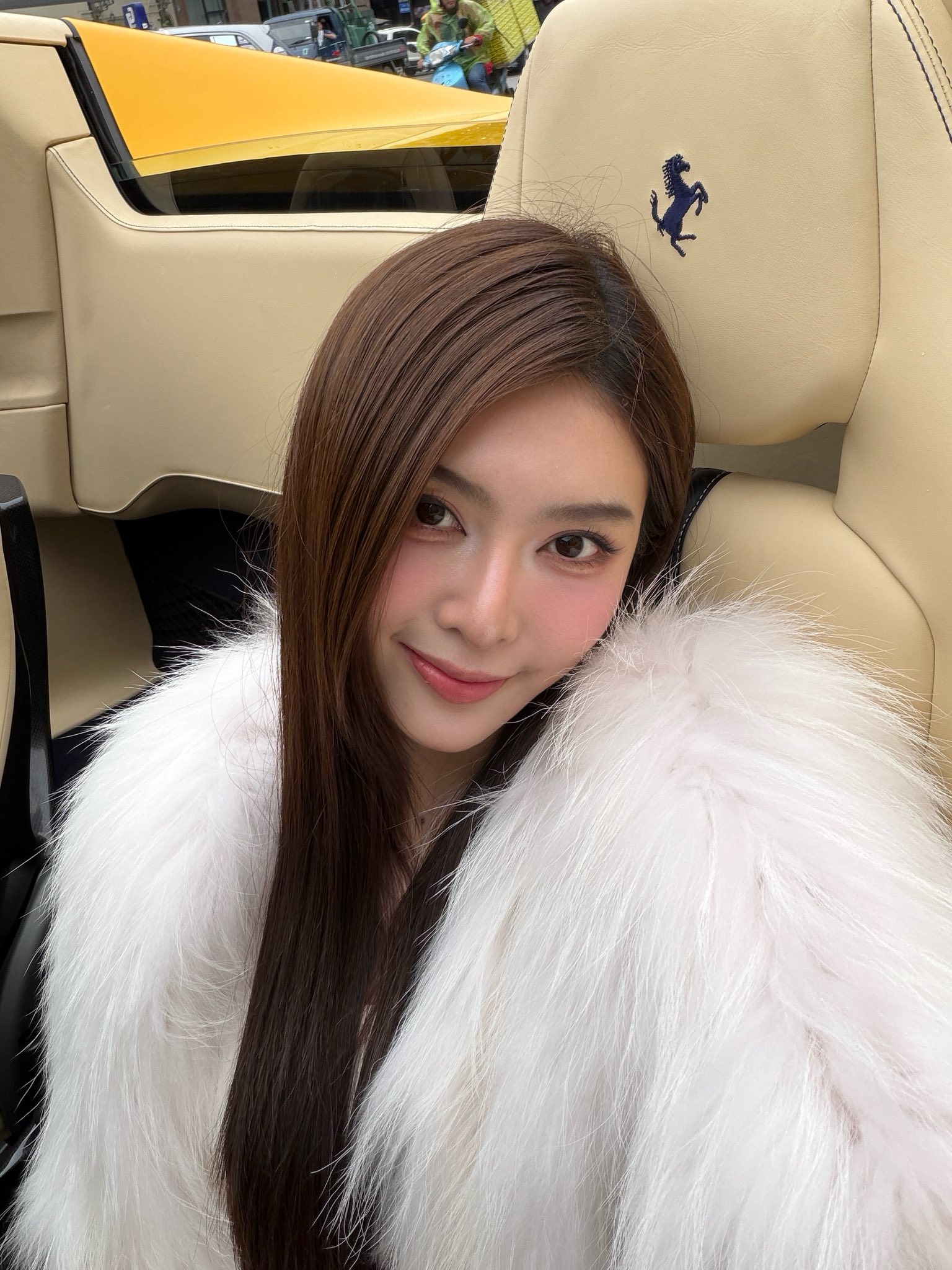 Linh Trương l&ecirc;n thẳng hot search sau lời ch&uacute;c ph&uacute;c lạ d&agrave;nh cho "đ&aacute;m cưới thế kỷ" sắp diễn ra- Ảnh 6.