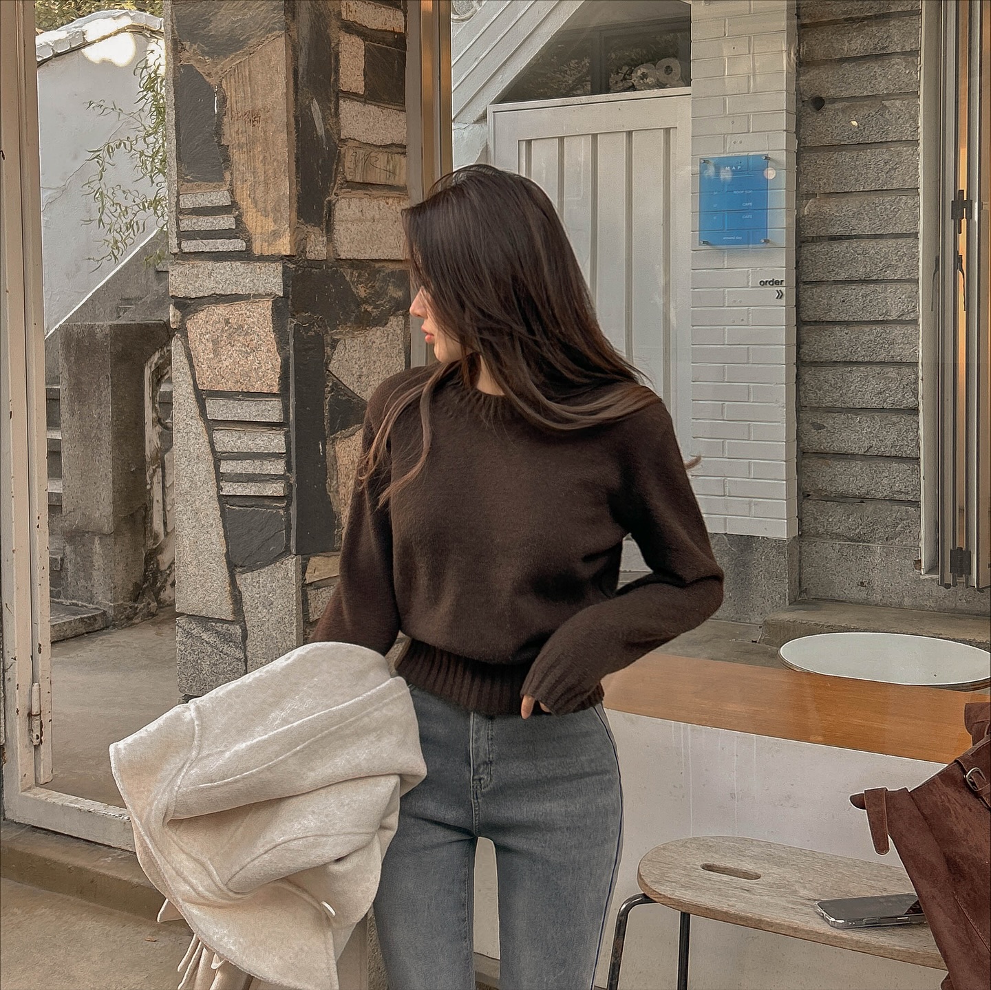 &Aacute;o len chọn 5 gam m&agrave;u n&agrave;y l&agrave; sang trọng v&agrave; t&ocirc;n da nhất- Ảnh 3.