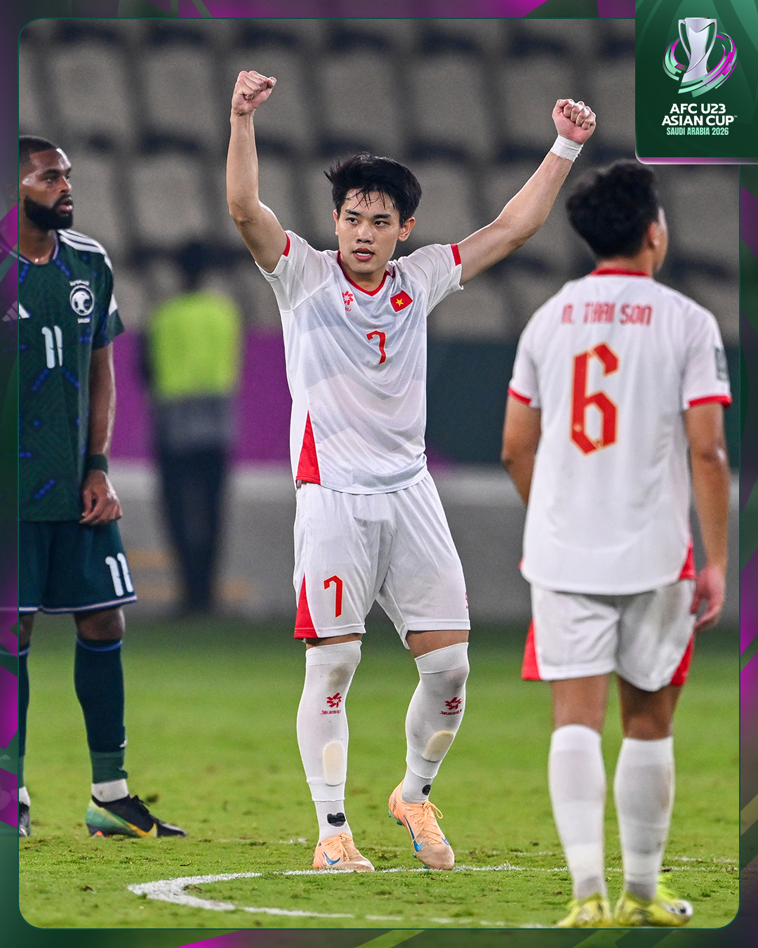 Ghi si&ecirc;u phẩm g&oacute;c cực hẹp v&agrave;o lưới Saudi Arabia, Đ&igrave;nh Bắc tiết lộ chỉ dẫn đặc biệt của HLV Kim Sang-sik- Ảnh 2.