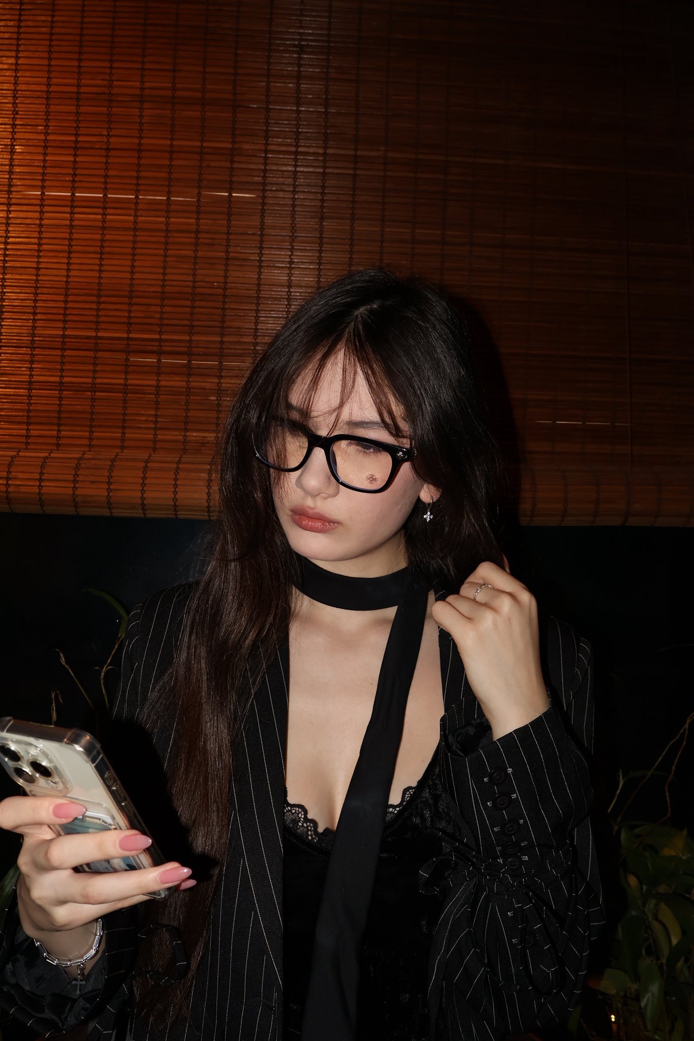 Dụi mắt kh&ocirc;ng nhận ra em g&aacute;i Đặng Văn L&acirc;m: Visual cực b&eacute;n, 18 tuổi th&agrave;nh mỹ nh&acirc;n 1m80- Ảnh 4.