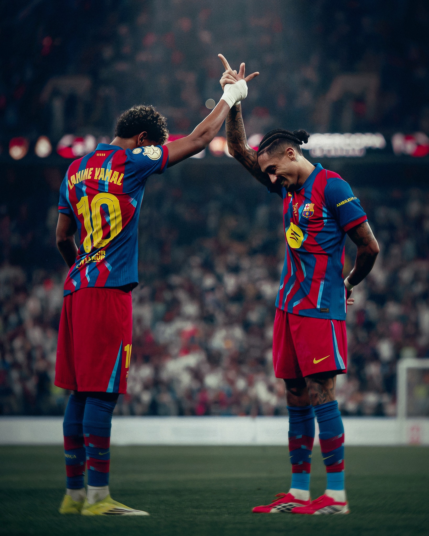 Lamine Yamal hoá Lamine Yamal hoá