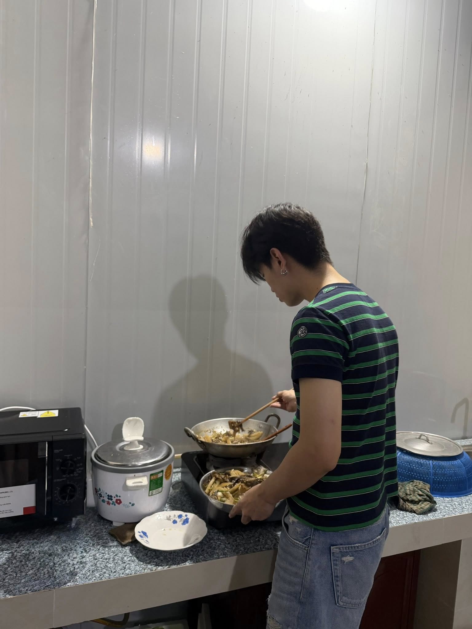 Em g&aacute;i Trấn Th&agrave;nh về qu&ecirc; bạn trai rapper, để lộ mối quan hệ với 