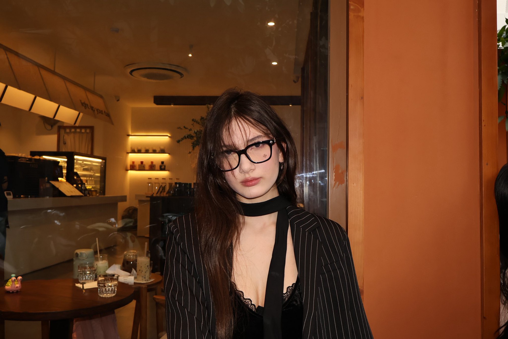 Dụi mắt kh&ocirc;ng nhận ra em g&aacute;i Đặng Văn L&acirc;m: Visual cực b&eacute;n, 18 tuổi th&agrave;nh mỹ nh&acirc;n 1m80- Ảnh 3.