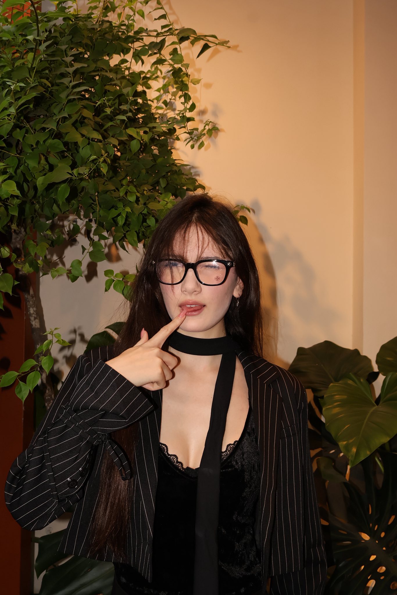 Dụi mắt kh&ocirc;ng nhận ra em g&aacute;i Đặng Văn L&acirc;m: Visual cực b&eacute;n, 18 tuổi th&agrave;nh mỹ nh&acirc;n 1m80- Ảnh 2.