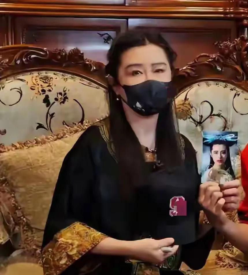 "Ngọc nữ đẹp khuynh đảo ch&acirc;u &Aacute;" nay mặt mũi biến dạng kh&ocirc;ng nhận ra, mở tiệm trị liệu massage gom bạc lẻ- Ảnh 17.