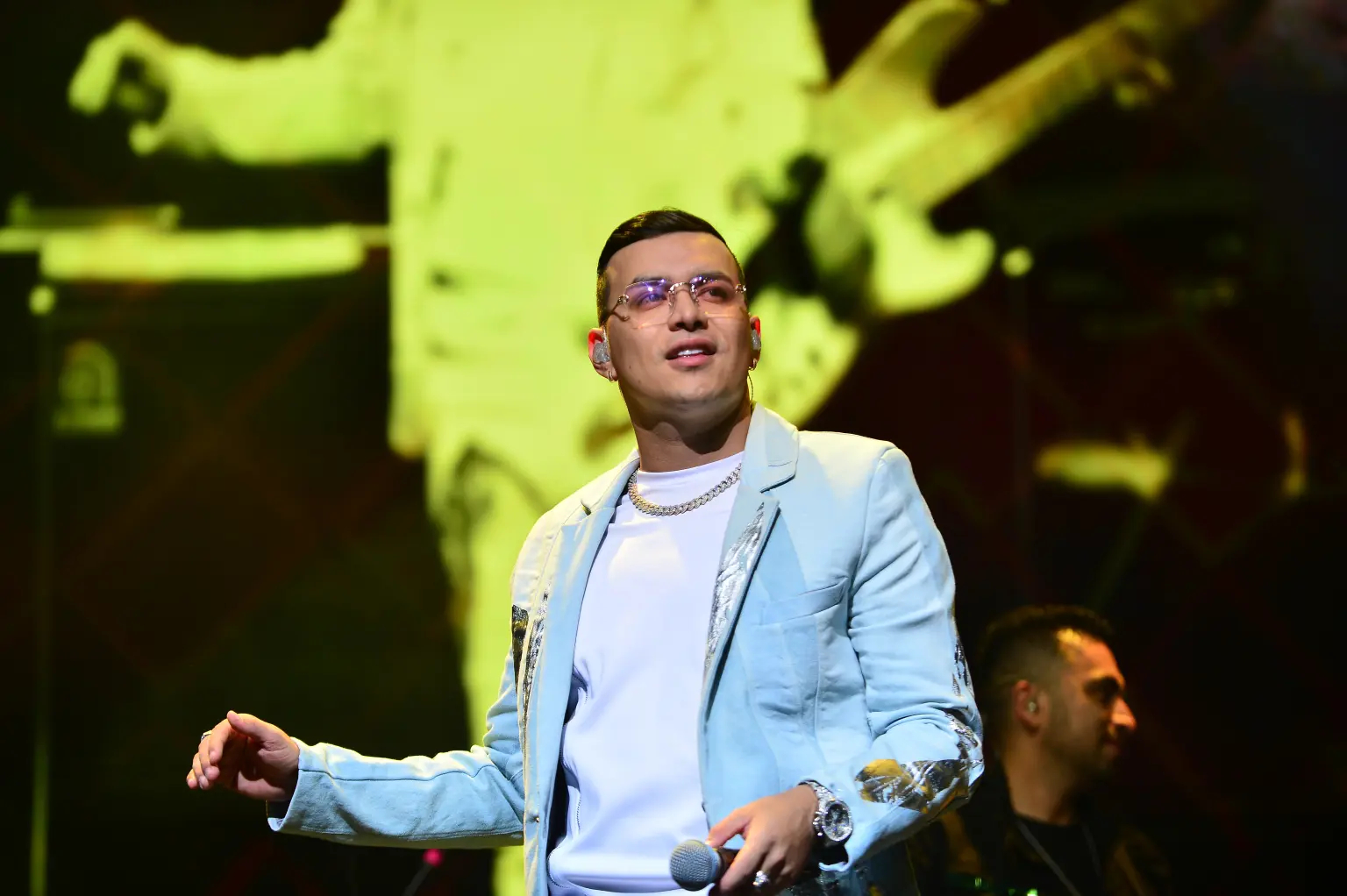 Nam ca sĩ 9X thiệt mạng trong vụ tai nạn m&aacute;y bay thảm khốc, r&ugrave;ng m&igrave;nh với lời ti&ecirc;n tri trước đ&oacute;- Ảnh 2.