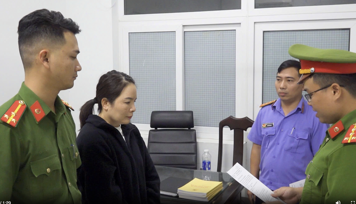 Bắt tạm giam m&ocirc;i giới bất động sản Ho&agrave;ng Thị Thanh T&uacute;- Ảnh 1.