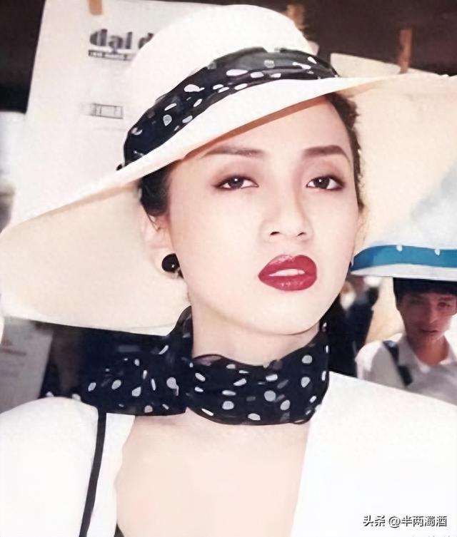 Kh&ocirc;ng tin nổi: Mẹ gi&agrave; 102 tuổi của nữ diva đ&igrave;nh đ&aacute;m quyết &ldquo;b&agrave;o&rdquo; con g&aacute;i qu&aacute; cố đến tận c&ugrave;ng- Ảnh 3.