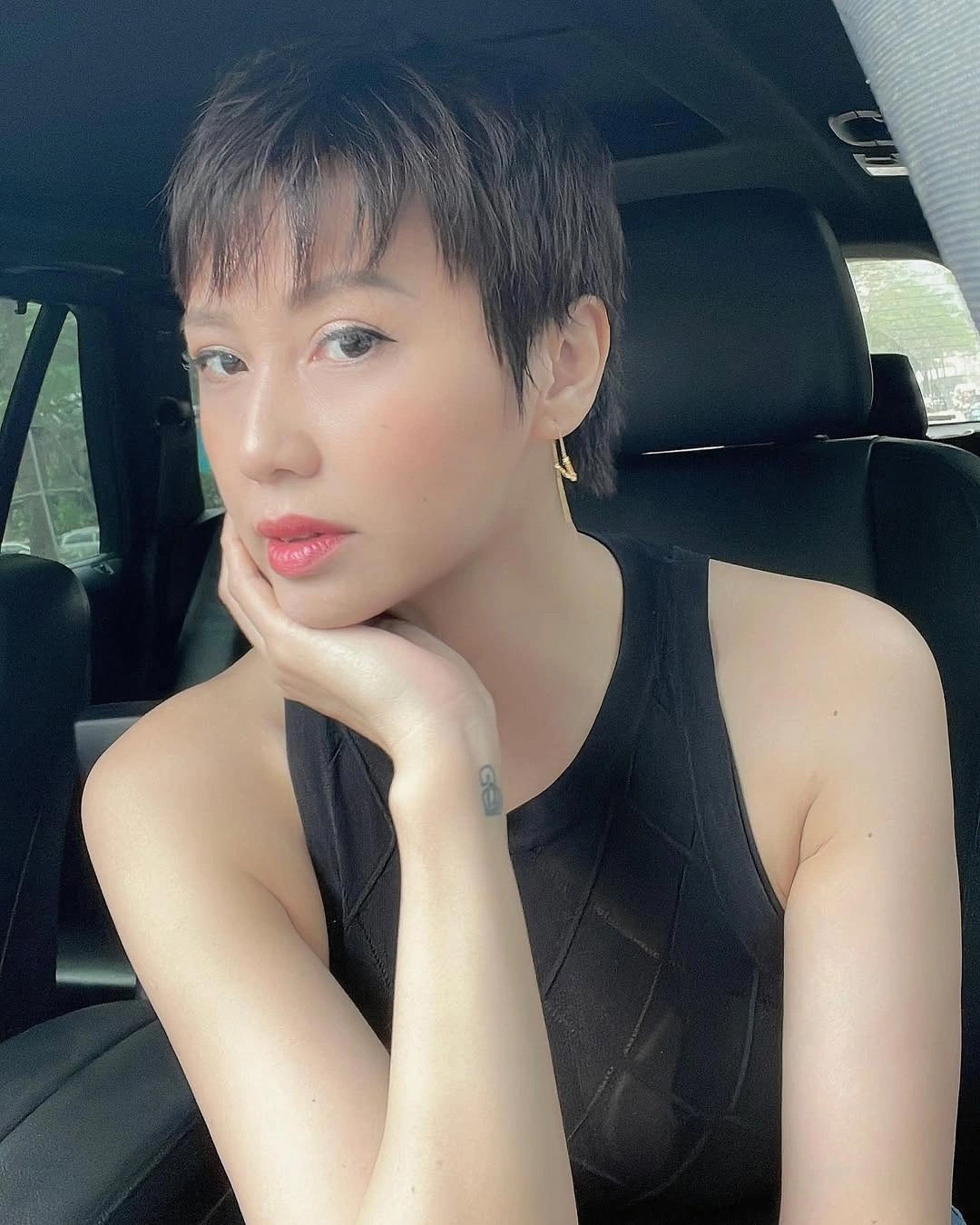 2 loại nước gi&uacute;p mẹ vợ cầu thủ Đo&agrave;n Văn Hậu "chống gi&agrave;", U50 ngỡ U30, phụ nữ trung ni&ecirc;n kh&ocirc;ng biết m&agrave; học theo- Ảnh 3.