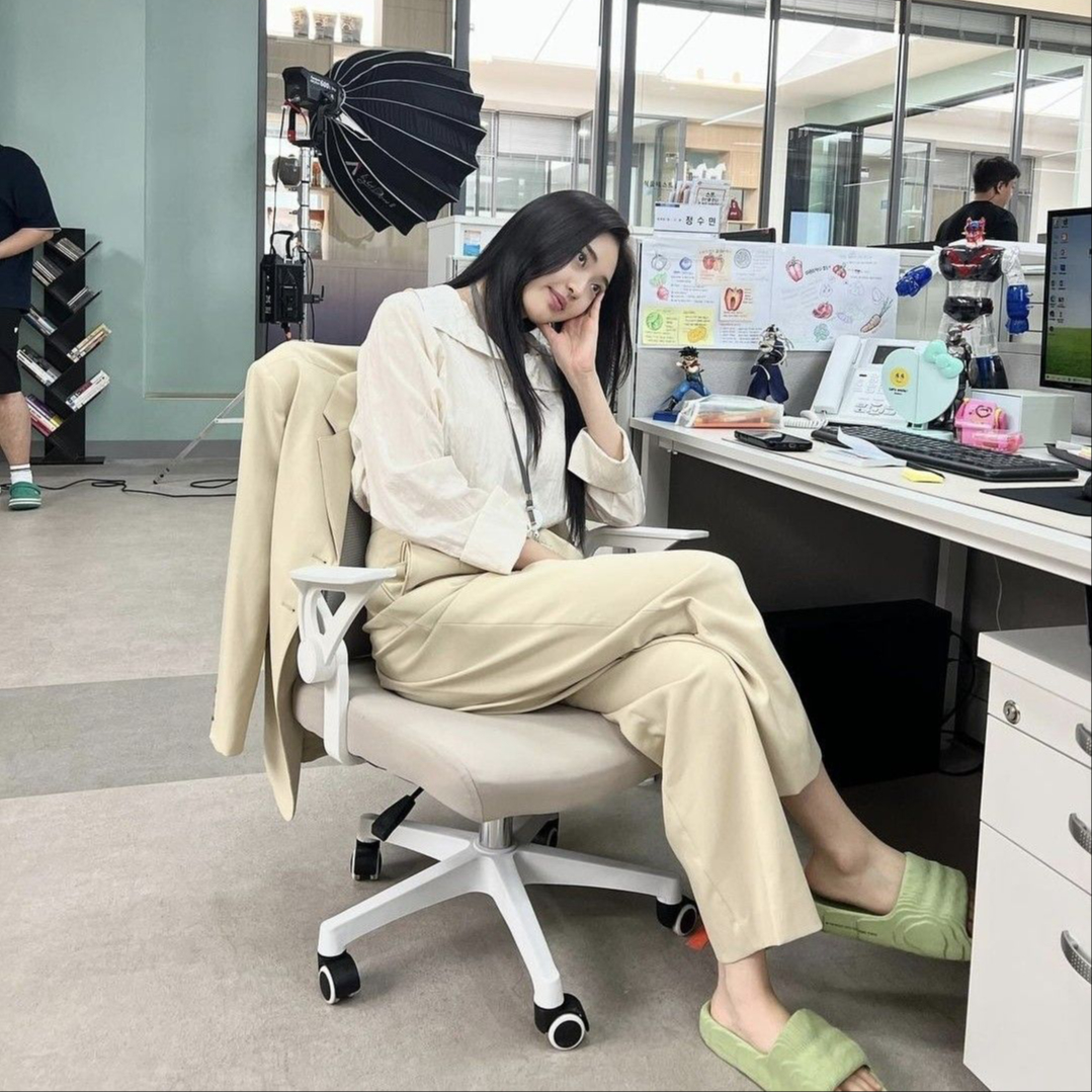 Khi sếp giao việc, phần lớn mọi người chỉ n&oacute;i "v&acirc;ng ạ", người EQ cao lại kh&eacute;o l&eacute;o ghi điểm bằng 7 c&acirc;u phản hồi n&agrave;y- Ảnh 2.