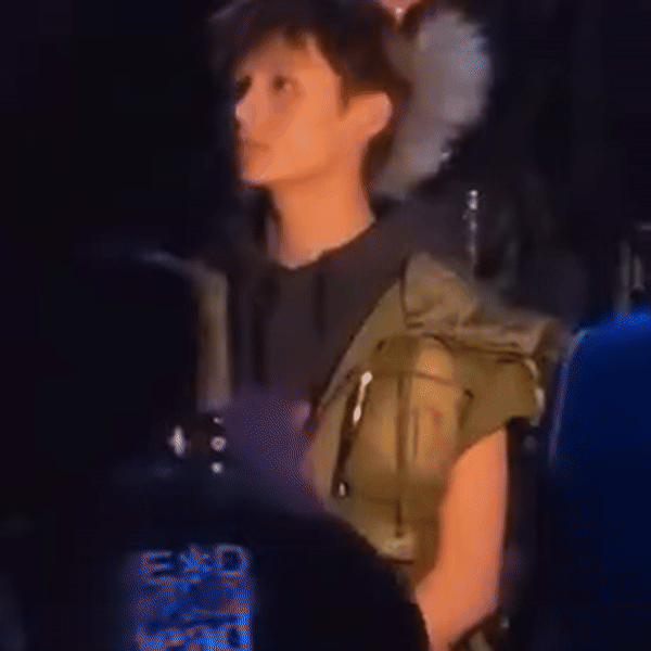 Hội mỹ nam đẹp nhất hiện tại li&ecirc;n tục lộ th&aacute;i độ chế nhạo tiền bối, ngũ quan nhăn nh&oacute; kh&oacute; hiểu- Ảnh 2.