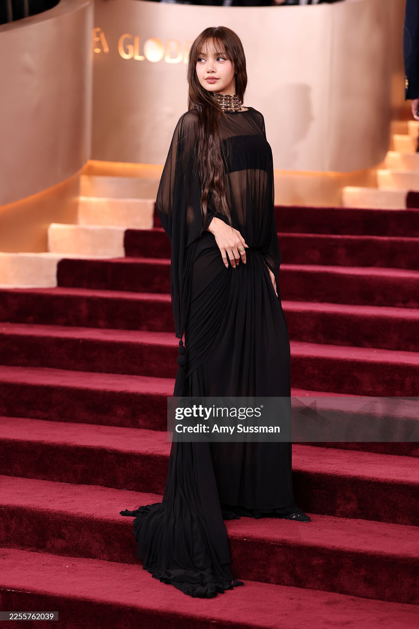 Kh&ocirc;ng thể "huỷ diệt" được Lisa- Ảnh 2.