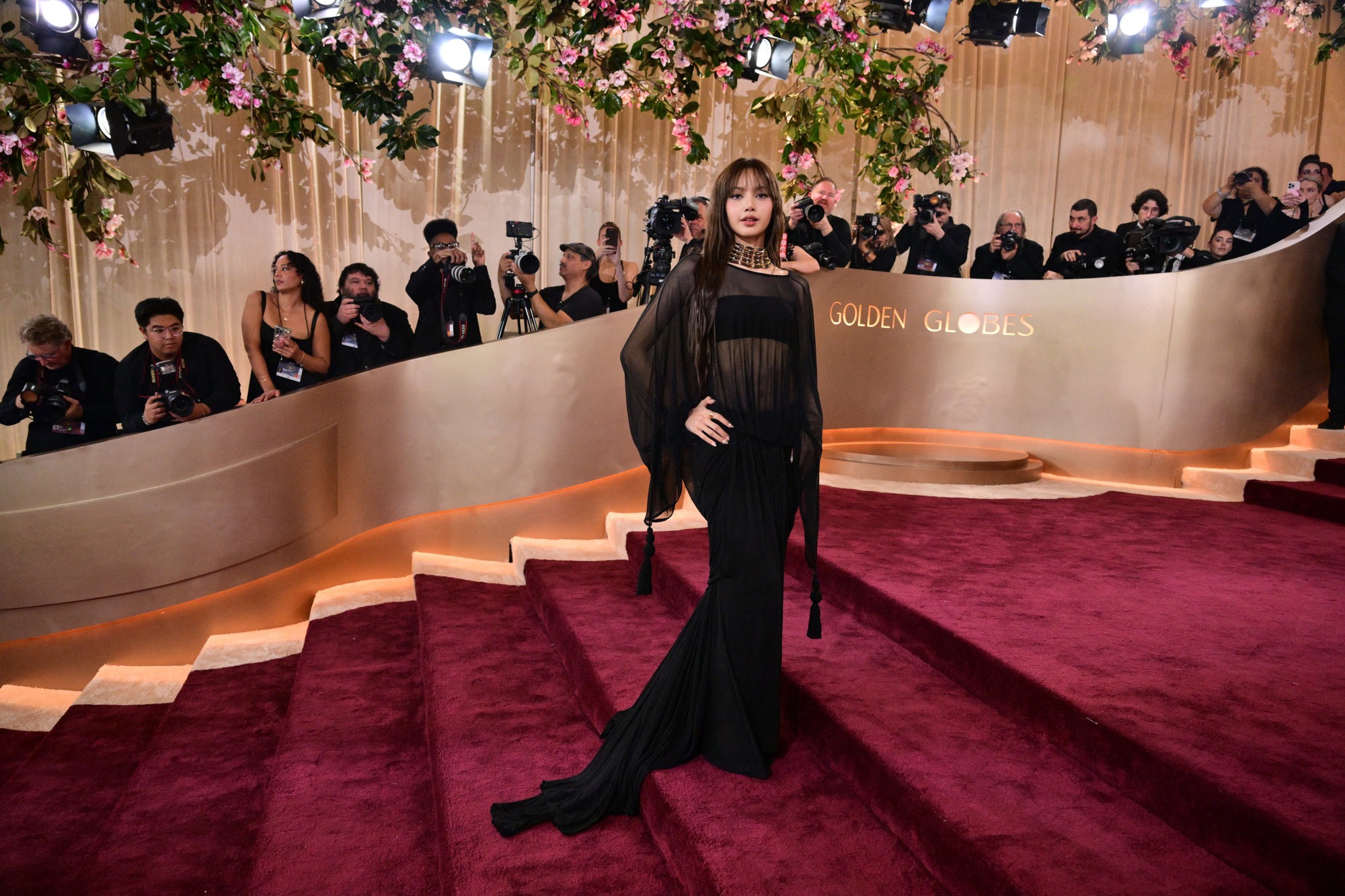 Siêu thảm đỏ Quả Cầu Vàng 2026: Lisa Siêu thảm đỏ Quả Cầu Vàng 2026: Lisa