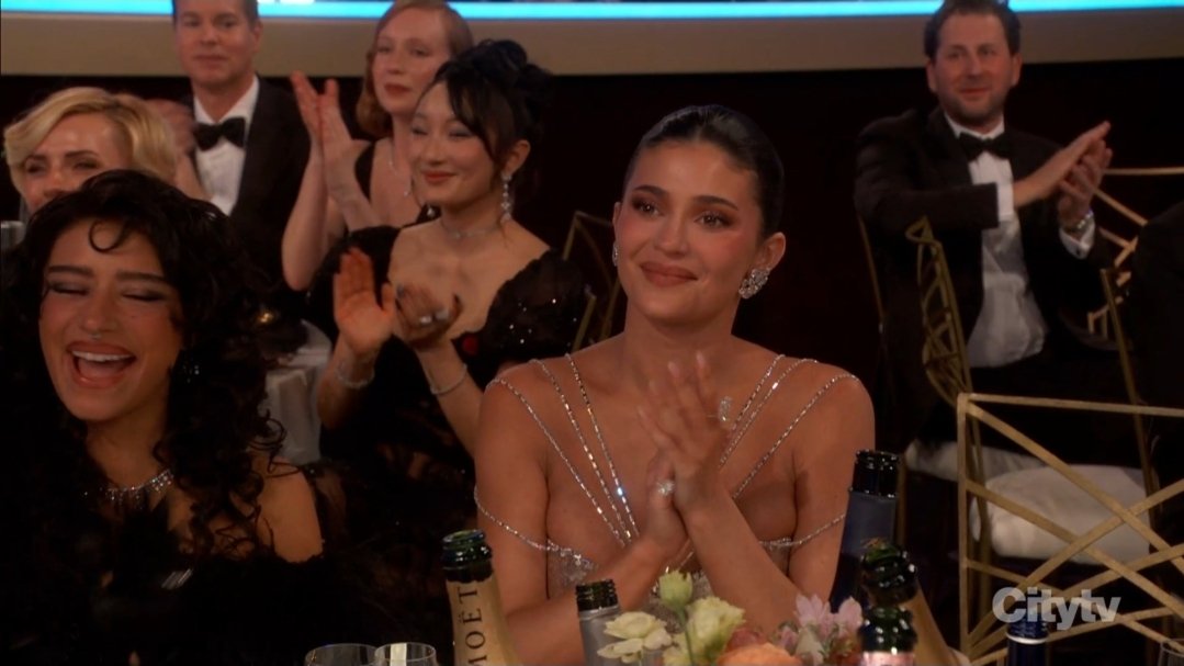 Kylie Jenner v&agrave; Timoth&eacute;e Chalamet c&oacute; cần đến mức n&agrave;y kh&ocirc;ng?- Ảnh 8.