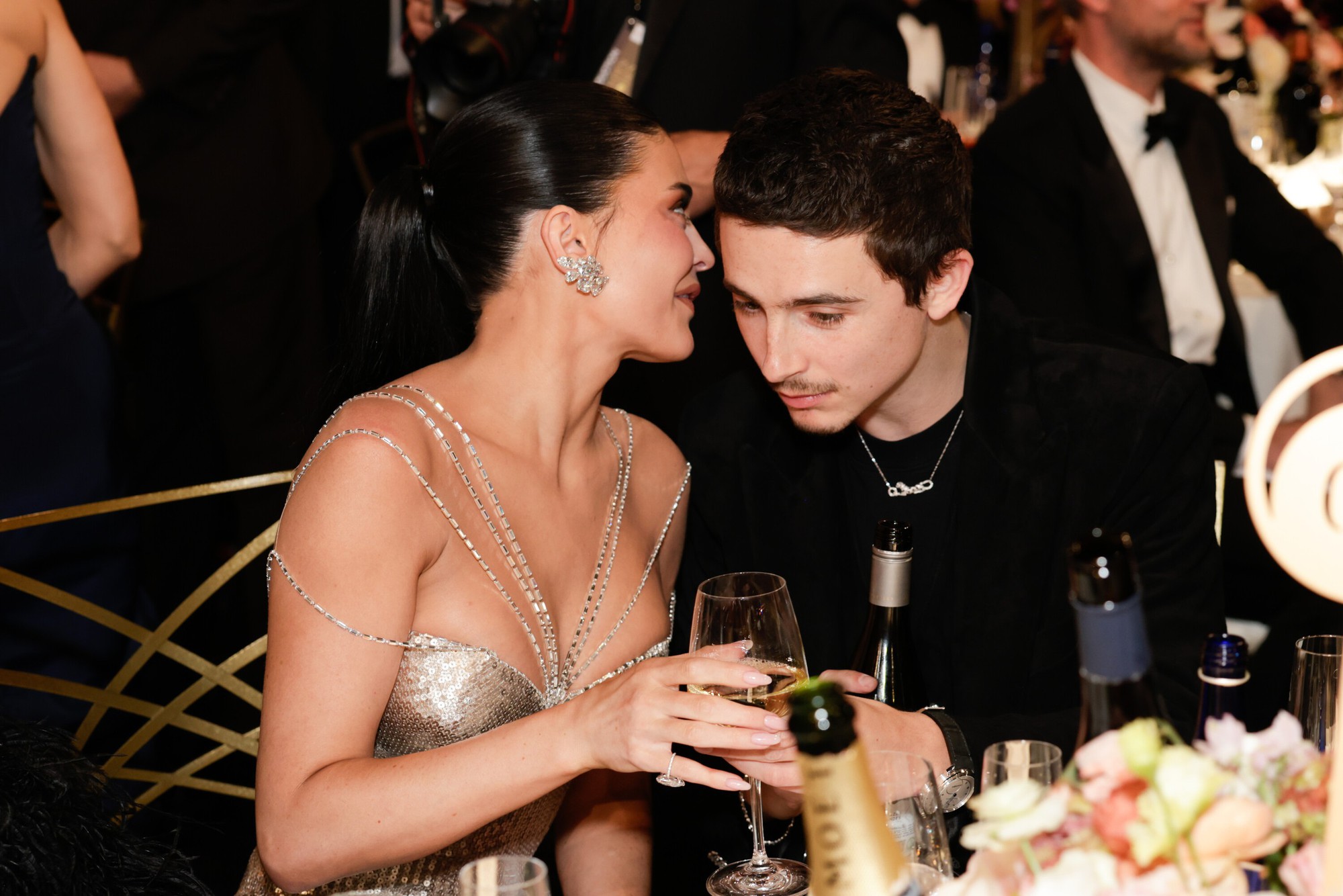 Kylie Jenner v&agrave; Timoth&eacute;e Chalamet c&oacute; cần đến mức n&agrave;y kh&ocirc;ng?- Ảnh 3.