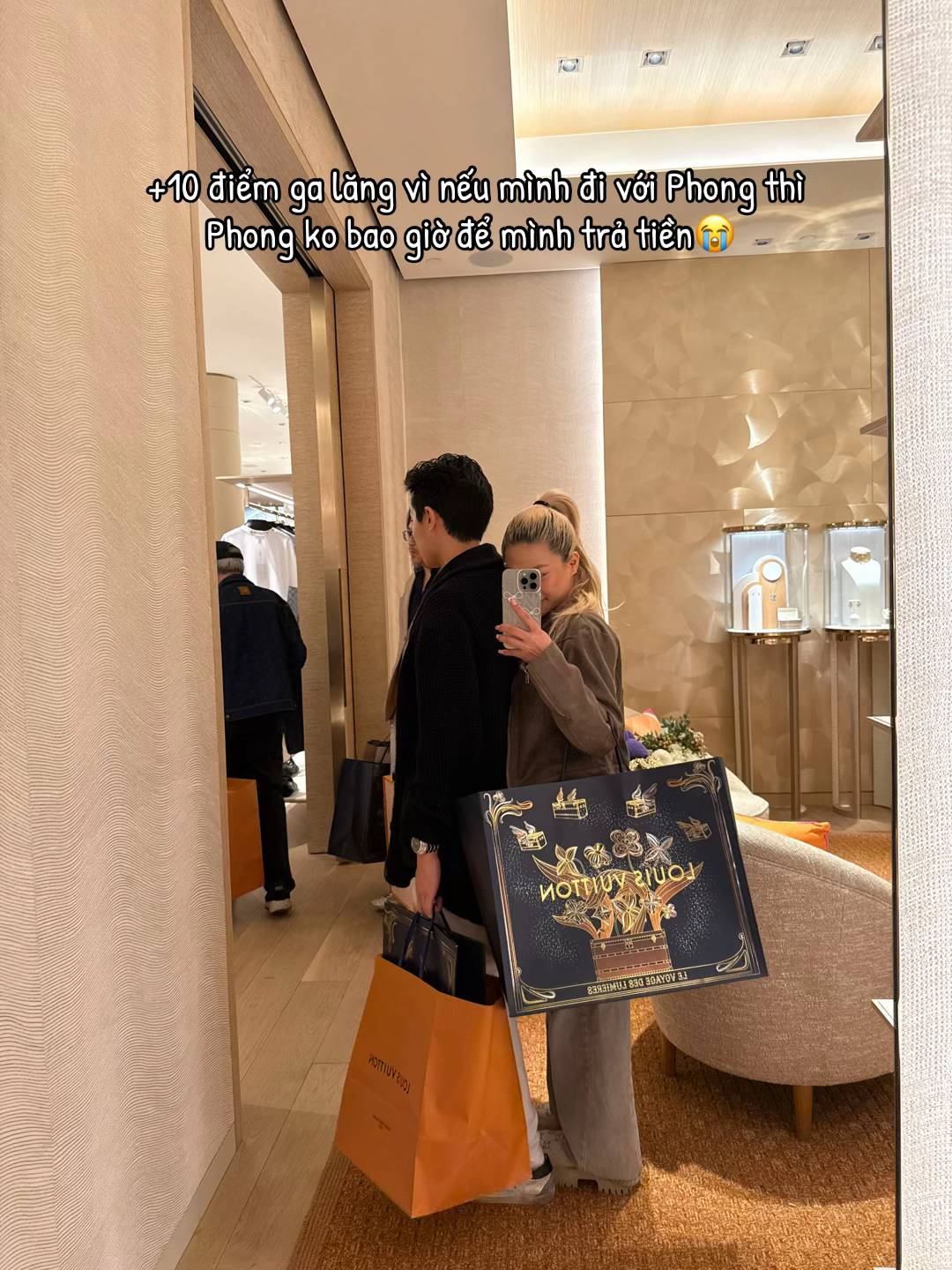 Kh&ocirc;ng nhận ra g&aacute;i đẹp sexy Louis Phạm, kh&oacute;c sưng mắt v&igrave; bạn trai Việt kiều- Ảnh 12.