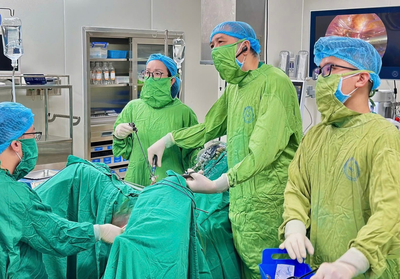 Kỹ thuật hiện đại đem lại hạnh ph&uacute;c cho c&ocirc; g&aacute;i bị dị tật sinh dục bẩm sinh hiếm gặp- Ảnh 1.