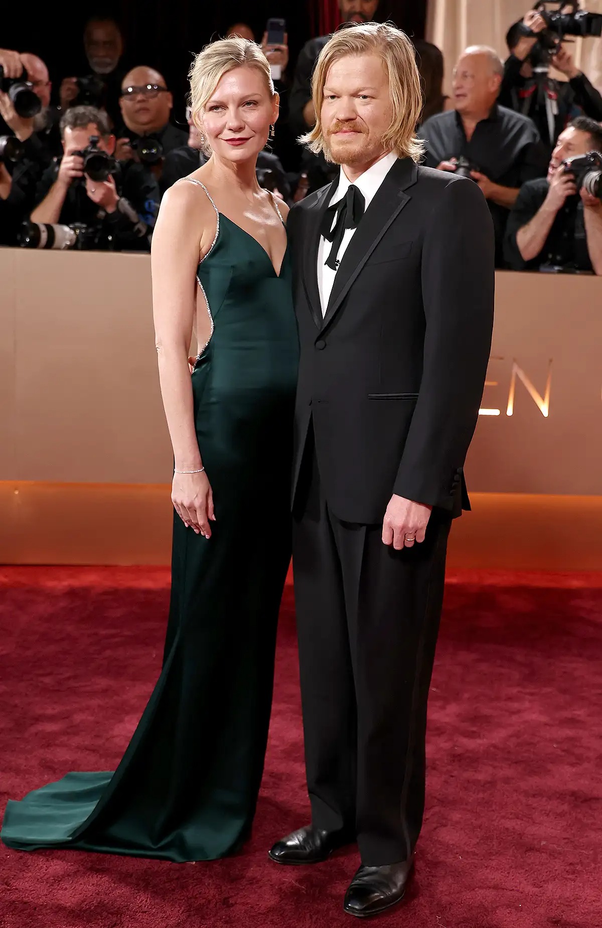 Siêu thảm đỏ Quả Cầu Vàng 2026: Lisa Siêu thảm đỏ Quả Cầu Vàng 2026: Lisa