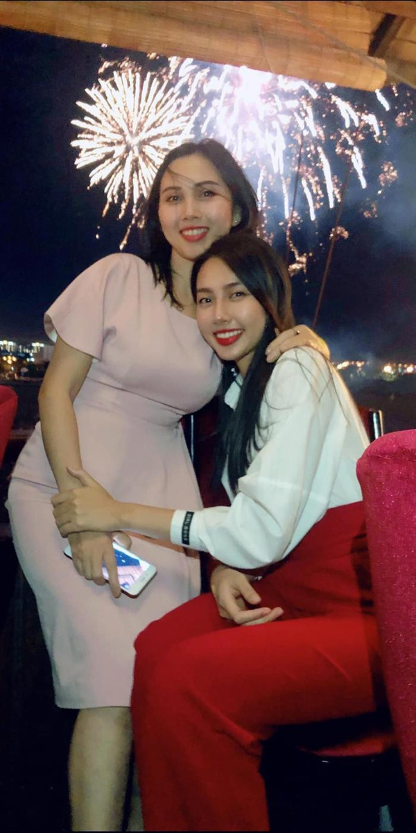 Mẹ Thuỳ Ti&ecirc;n bất ngờ mở livestream, chuyện g&igrave; đ&acirc;y?- Ảnh 3.