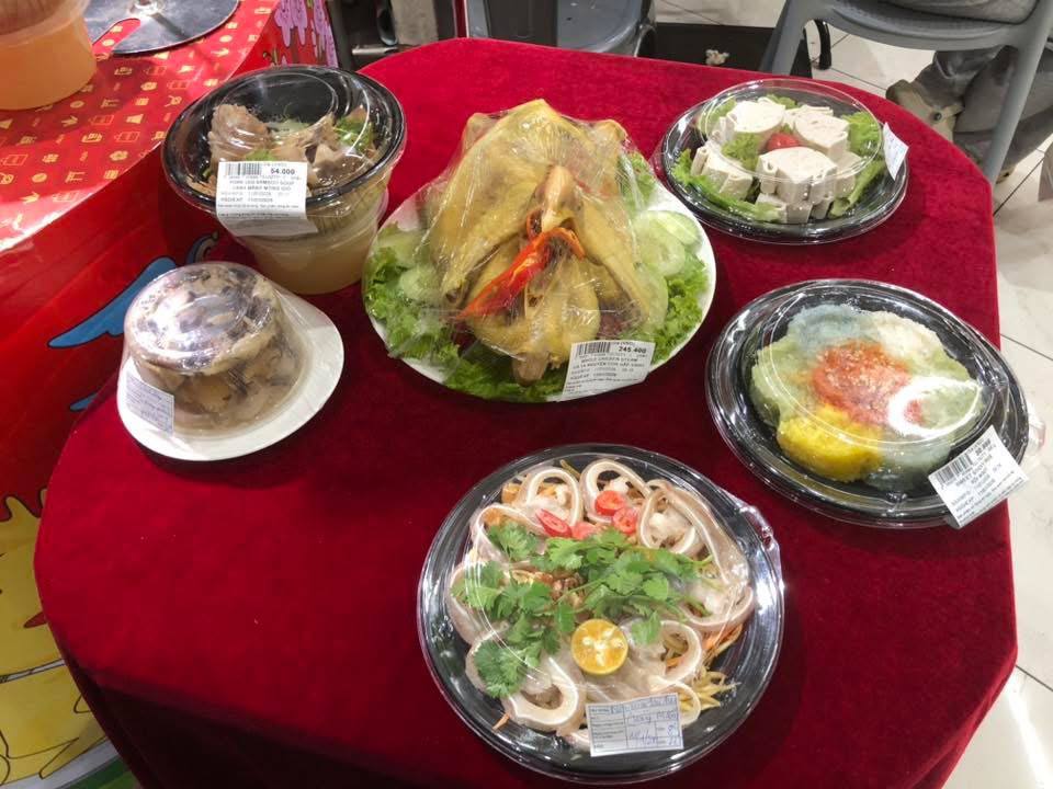 Đ&iacute;nh ch&iacute;nh về m&acirc;m cỗ Tết 500k Aeon Mall- Ảnh 4.