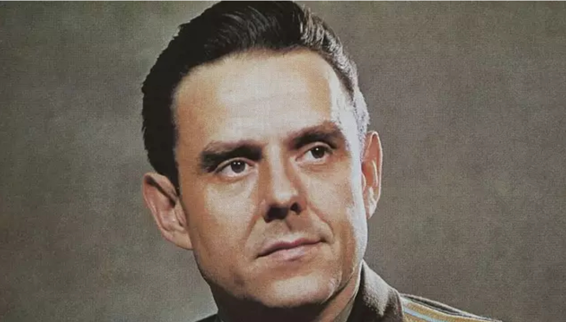 Lời trăn trối của phi h&agrave;nh gia trong lần truyền tin cuối c&ugrave;ng trước khi rơi xuống từ vũ trụ- Ảnh 1.