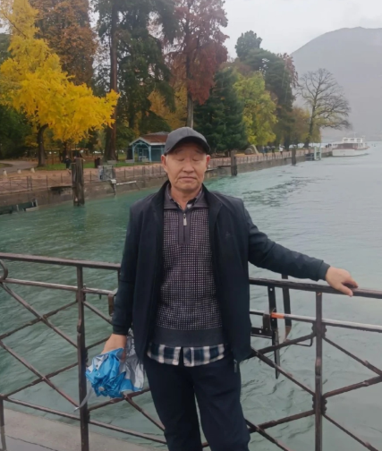 Bộ ảnh đi chơi Paris của &ocirc;ng ch&uacute; trung ni&ecirc;n viral to&agrave;n cầu: Cả năm marketing của du lịch Ph&aacute;p &ldquo;thua đau&rdquo; dưới 1 chiếc điện thoại- Ảnh 5.