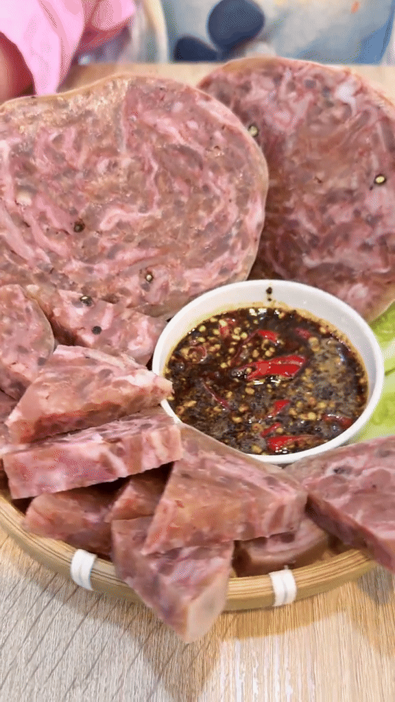 "Đặc sản" Tết của người miền Tây, cả nước trố mắt- Ảnh 3. "Đặc sản" Tết của người miền Tây, cả nước trố mắt- Ảnh 3.