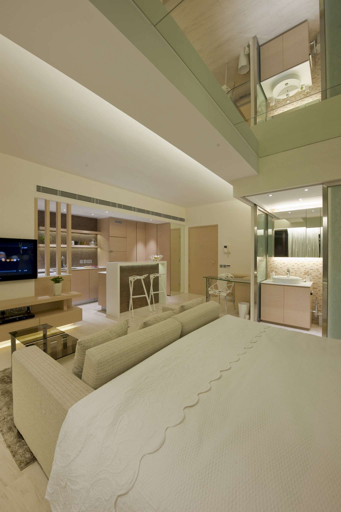 O&aacute;ch nhất HongKong: Địa điểm khiến ai đi qua cũng nh&igrave;n mỏi cổ- Ảnh 3.