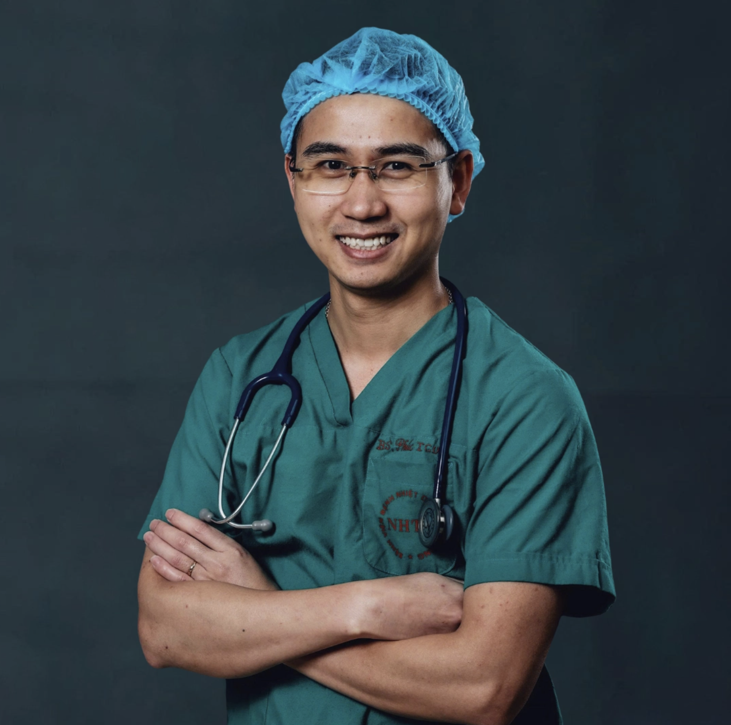 Điều trị sai c&aacute;ch khi mắc bệnh truyền nhiễm, bệnh nh&acirc;n 36 tuổi suy h&ocirc; hấp nặng- Ảnh 2.