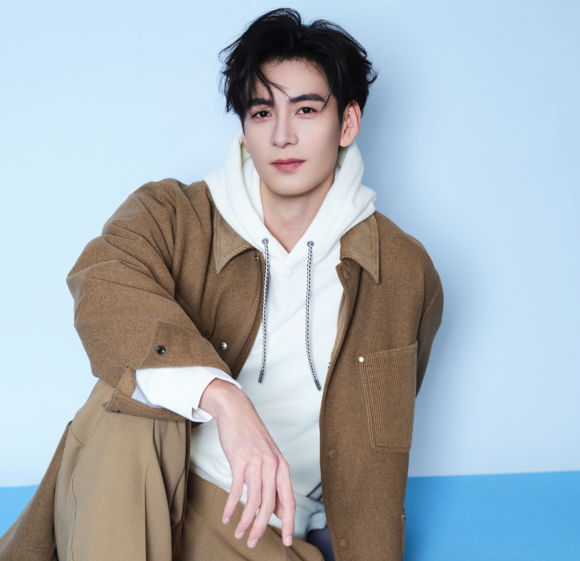 Trung Quốc hiện tại t&igrave;m đ&acirc;u ra tổng t&agrave;i đẹp hơn thế n&agrave;y: Người đ&acirc;u m&agrave; sang dữ dội, đến ng&oacute;n tay cũng l&agrave; tuyệt t&aacute;c- Ảnh 10.