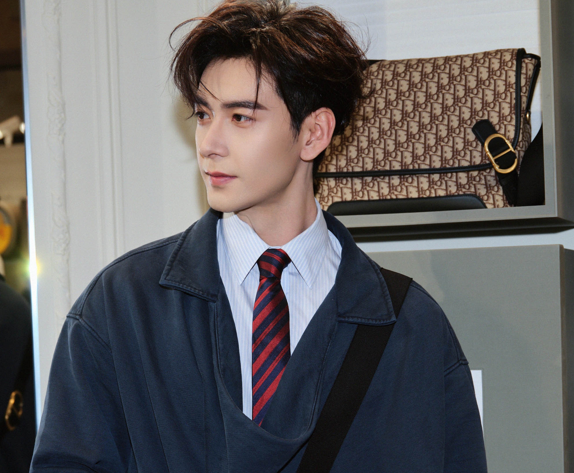 Trung Quốc hiện tại t&igrave;m đ&acirc;u ra tổng t&agrave;i đẹp hơn thế n&agrave;y: Người đ&acirc;u m&agrave; sang dữ dội, đến ng&oacute;n tay cũng l&agrave; tuyệt t&aacute;c- Ảnh 9.