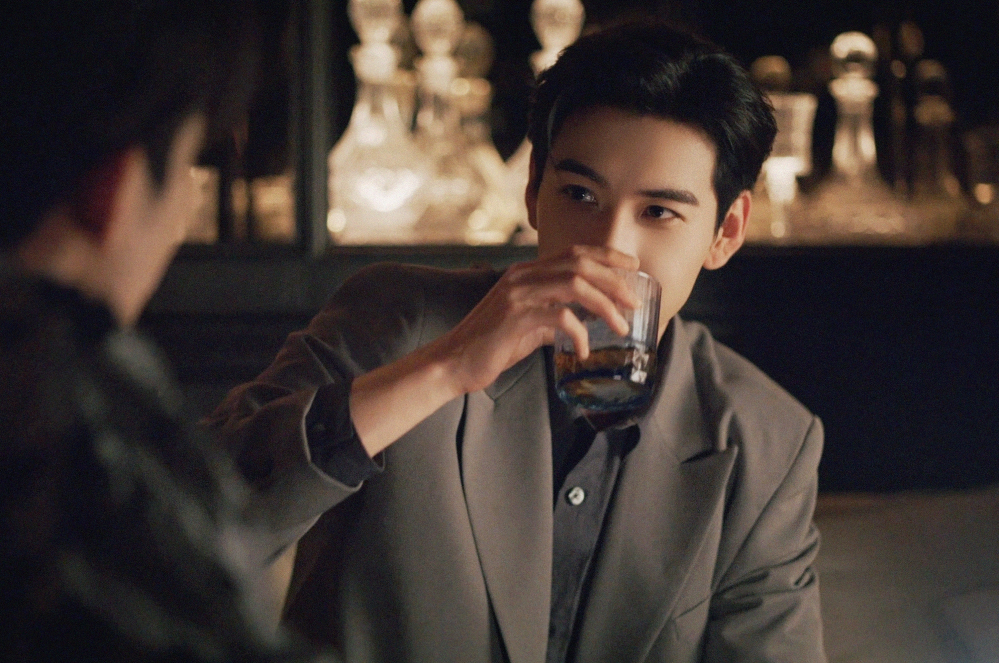 Trung Quốc hiện tại t&igrave;m đ&acirc;u ra tổng t&agrave;i đẹp hơn thế n&agrave;y: Người đ&acirc;u m&agrave; sang dữ dội, đến ng&oacute;n tay cũng l&agrave; tuyệt t&aacute;c- Ảnh 3.