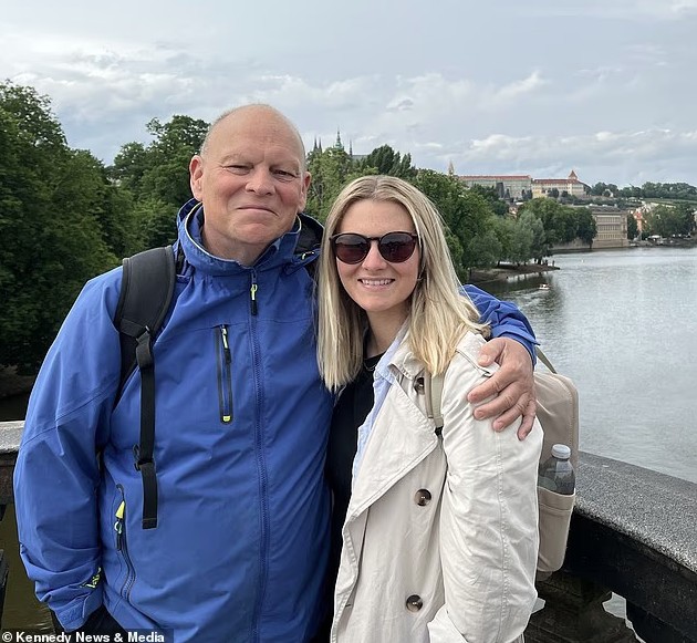 Người đ&agrave;n &ocirc;ng "khỏe mạnh, c&acirc;n đối" sốc khi ph&aacute;t hiện ung thư giai đoạn 4: Đ&acirc;y l&agrave; dấu hiệu duy nhất- Ảnh 1.