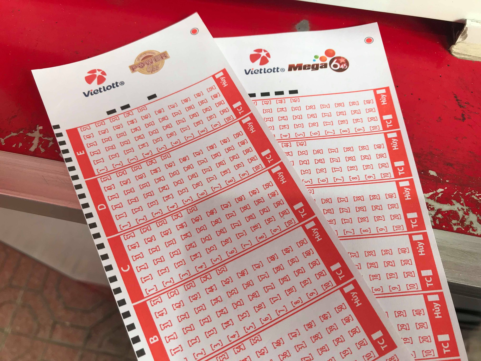 N&Oacute;NG: Vietlott thưởng "khủng" 200 tỷ cho kh&aacute;ch tr&uacute;ng ngay từ tối nay, cập nhật mới nhất về trả thưởng- Ảnh 2.