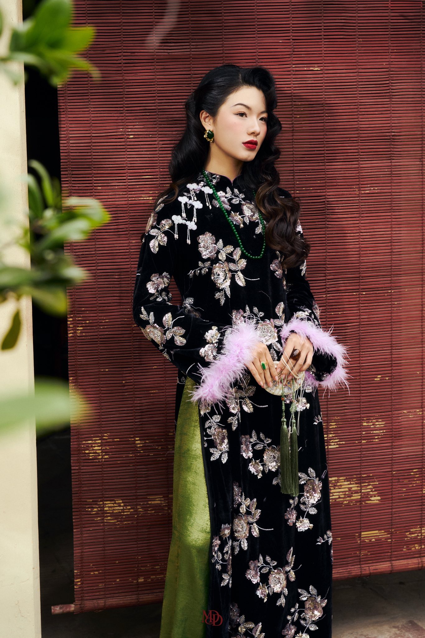 Khi sắc màu này lên ngôi, áo dài Tết 2026 bỗng đậm nét phú bà, mợ chảnh kiêu sa khó cưỡng- Ảnh 5. Khi sắc màu này lên ngôi, áo dài Tết 2026 bỗng đậm nét phú bà, mợ chảnh kiêu sa khó cưỡng- Ảnh 5.