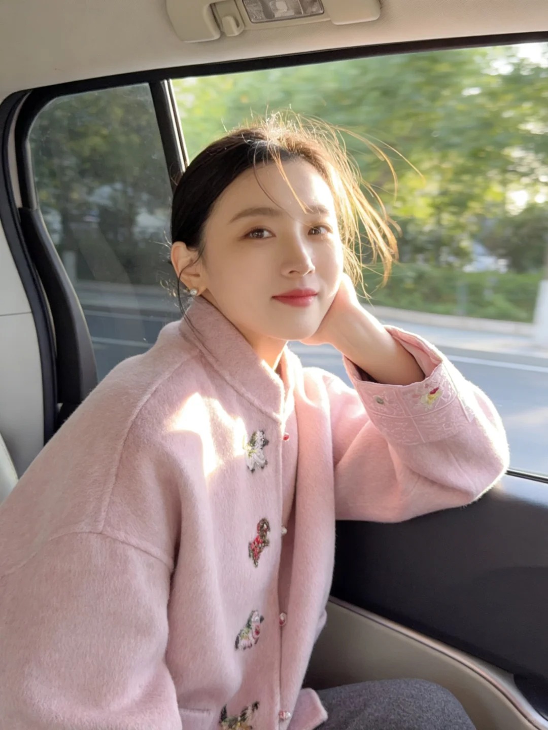 Giật mình né xa khi có ai đó bất ngờ chạm vào người: Đó là dấu hiệu tâm lý gì?- Ảnh 1. Giật mình né xa khi có ai đó bất ngờ chạm vào người: Đó là dấu hiệu tâm lý gì?- Ảnh 1.