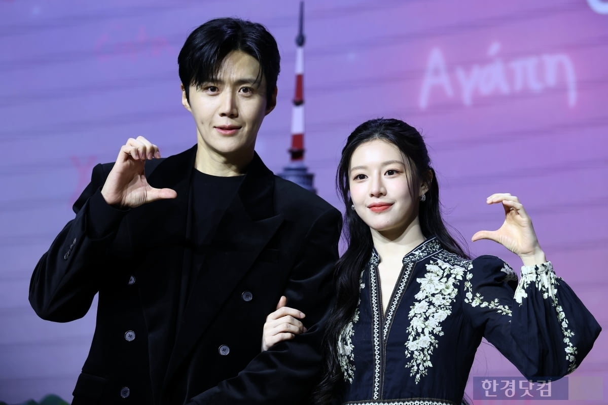 Ngắm mỹ nh&acirc;n c&oacute; khu&ocirc;n mặt kim cương, ta n&oacute;i n&oacute; đ&atilde;: Đẹp sang v&ocirc; c&ugrave;ng tận, kh&ocirc;ng phải nắng sao cứ ch&oacute;i chang- Ảnh 5.