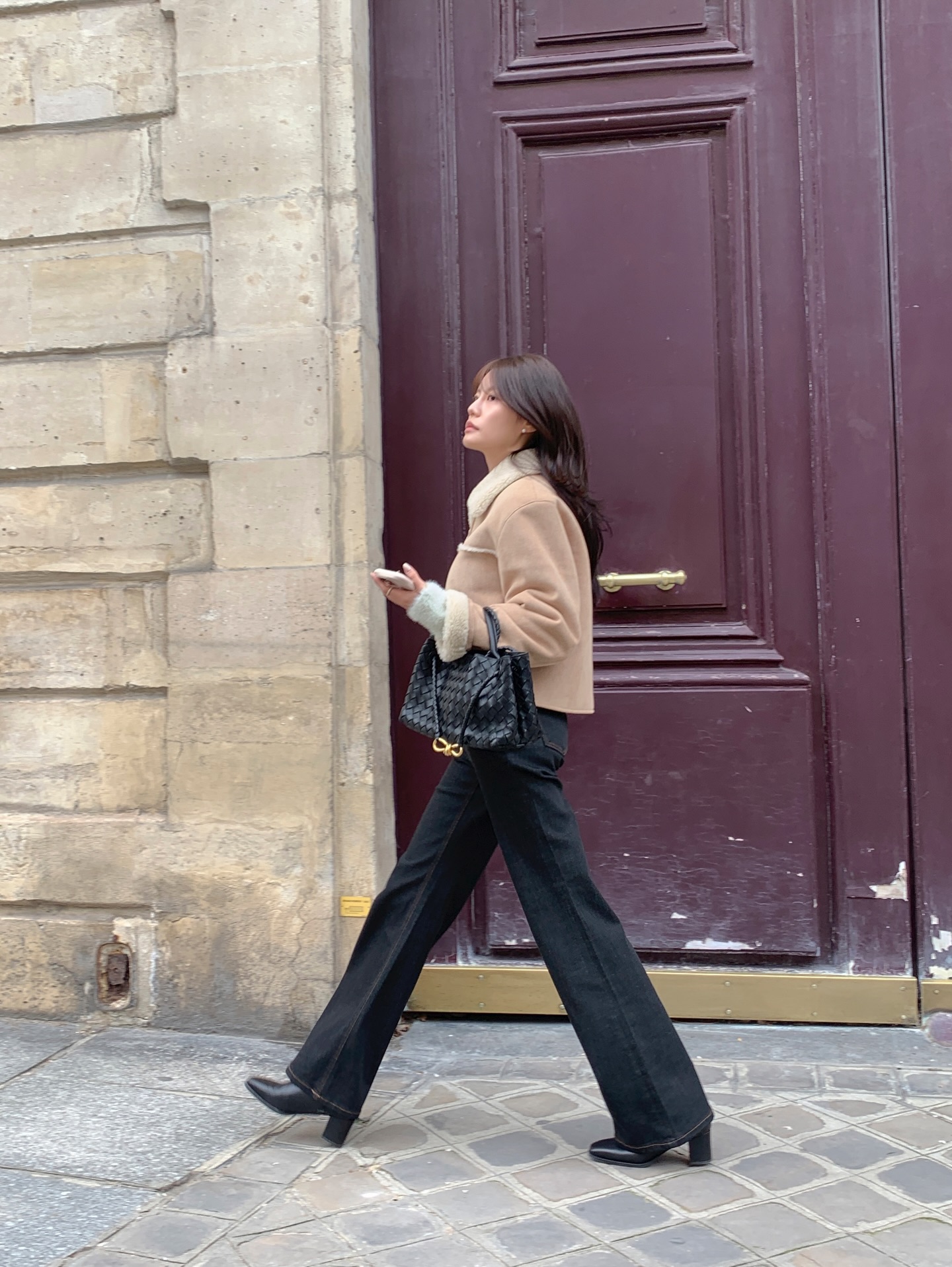 "Quần n&agrave;o gi&agrave;y nấy" mới l&agrave; đỉnh cao phối đồ: 4 combo kh&ocirc;ng chỉ t&ocirc;n d&aacute;ng m&agrave; c&ograve;n s&agrave;nh điệu- Ảnh 1.