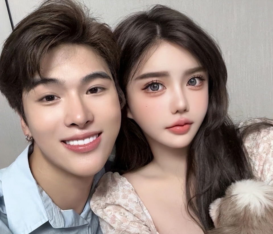 Ch&iacute;nh thức x&oacute;a sổ kiều nữ showbiz 