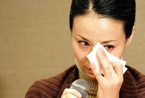 "Nữ diễn vi&ecirc;n phim giờ v&agrave;ng" nhận c&aacute;i kết &ecirc; chề, su&yacute;t phải đi t&ugrave; v&igrave; ngoại t&igrave;nh- Ảnh 1.