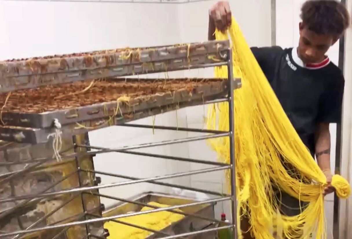 800 tấn mì tươi “ngậm” hóa chất, tuồn ra thị trường ở TP.HCM: Ăn vào nguy hiểm ra sao?