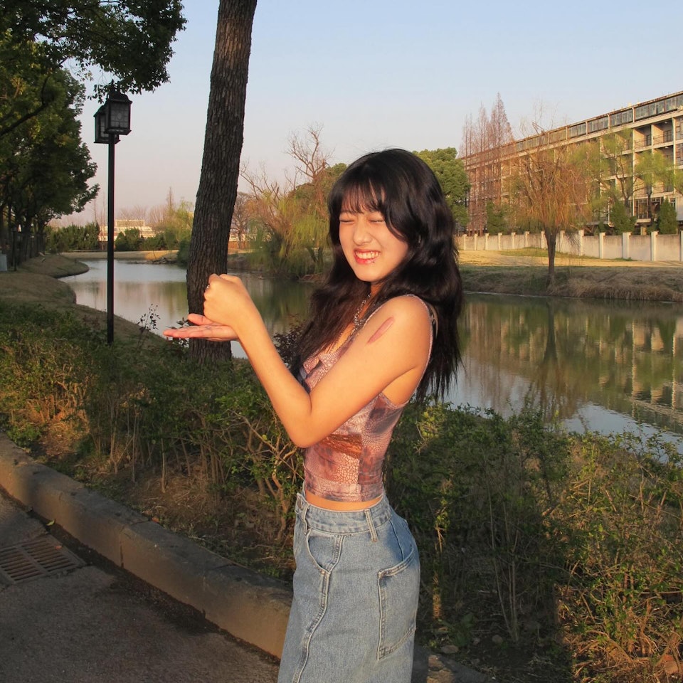 Con g&aacute;i Giả Tịnh Văn nay xinh hơn cả mẹ, sở hữu gia t&agrave;i 18.800 tỷ ở tuổi 20- Ảnh 5.